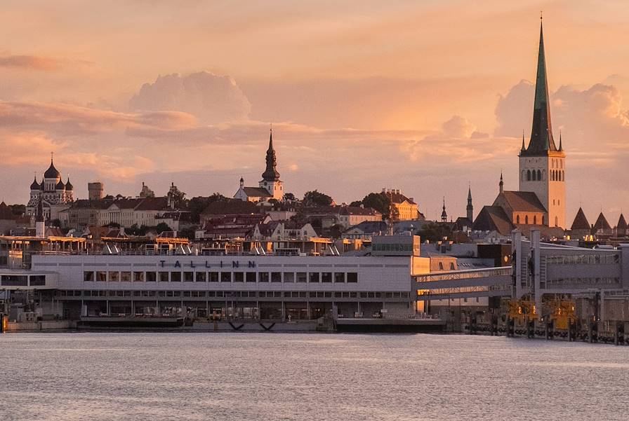 Tallinn - Estonie © Julia Solonina/Unsplash