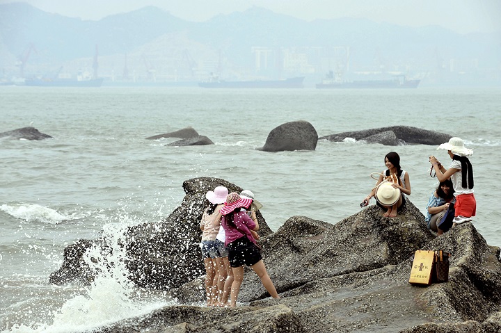 Chinois au bord de l'eau