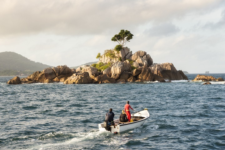 Bateau à La Digue aux Seychelles