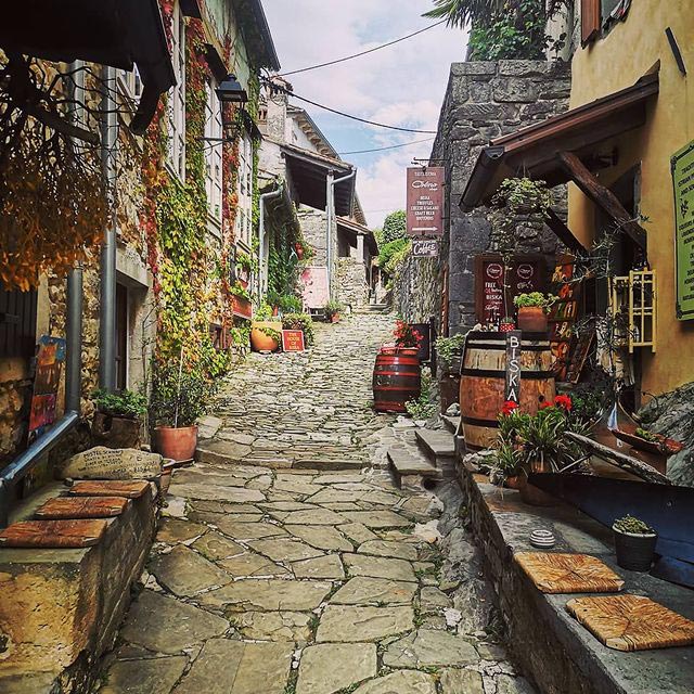 village de Hum