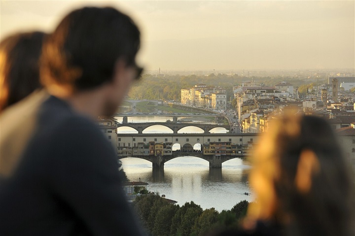 Vue de Florence avec des amis